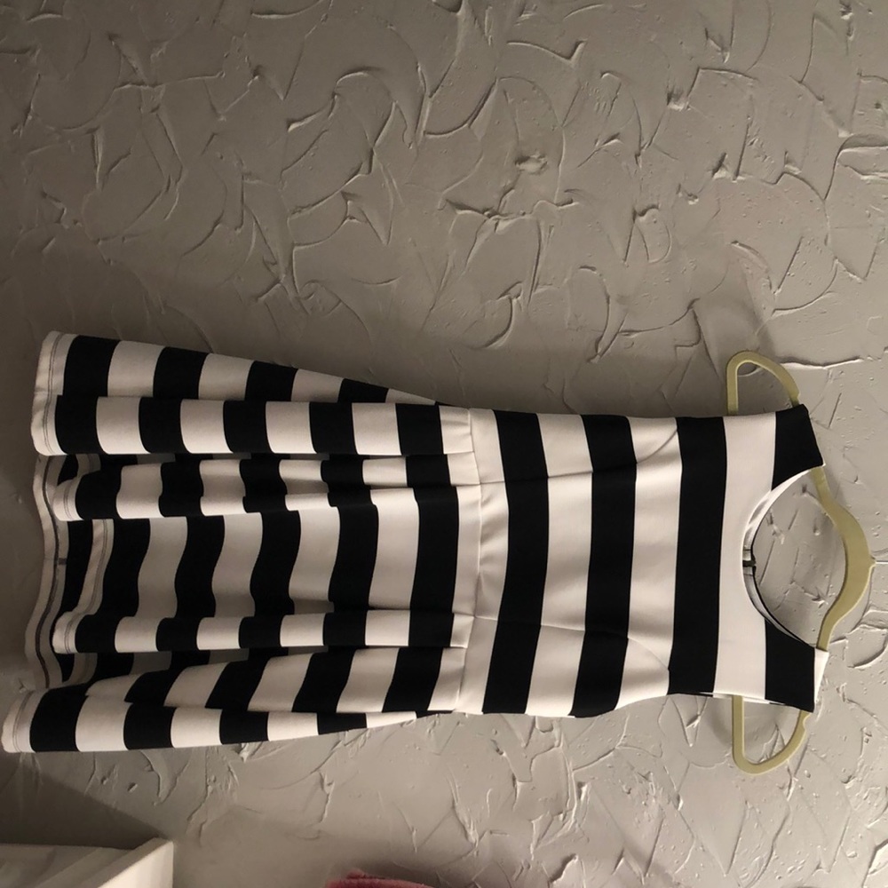 Black and white cute mini dress